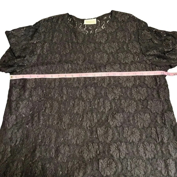 Roaman's Women's Black Lace Blouse Size L Short Sleeve Casual Top - Picture 2 of 6